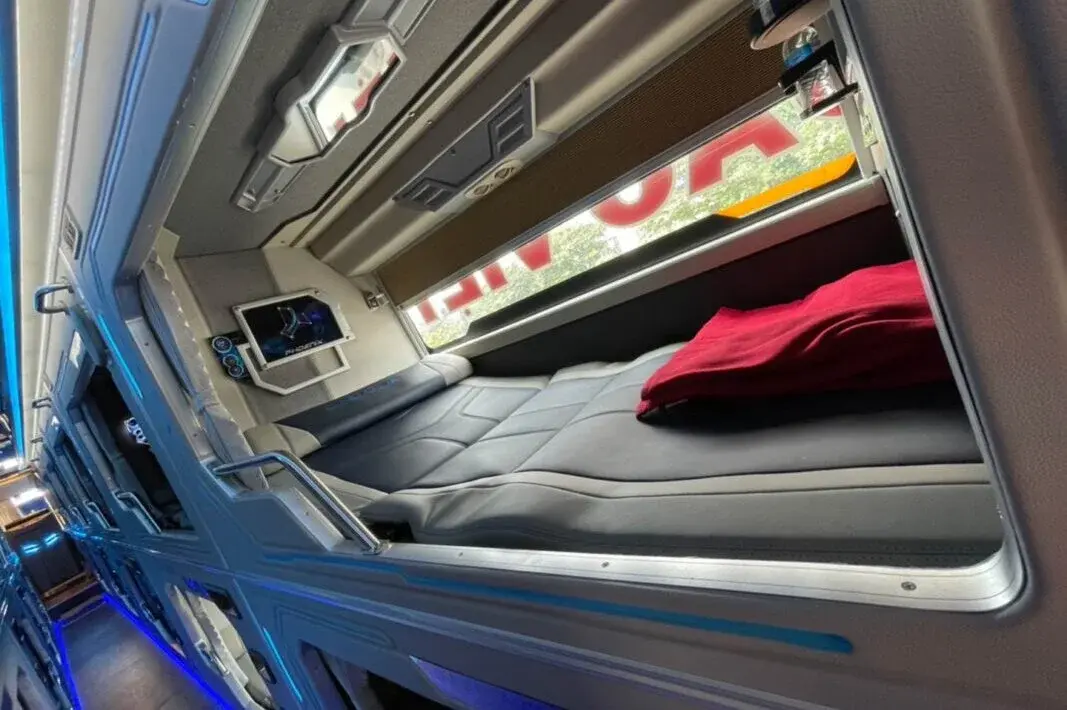 Sao Viet cabin bus Lao Cai to Hanoi 4