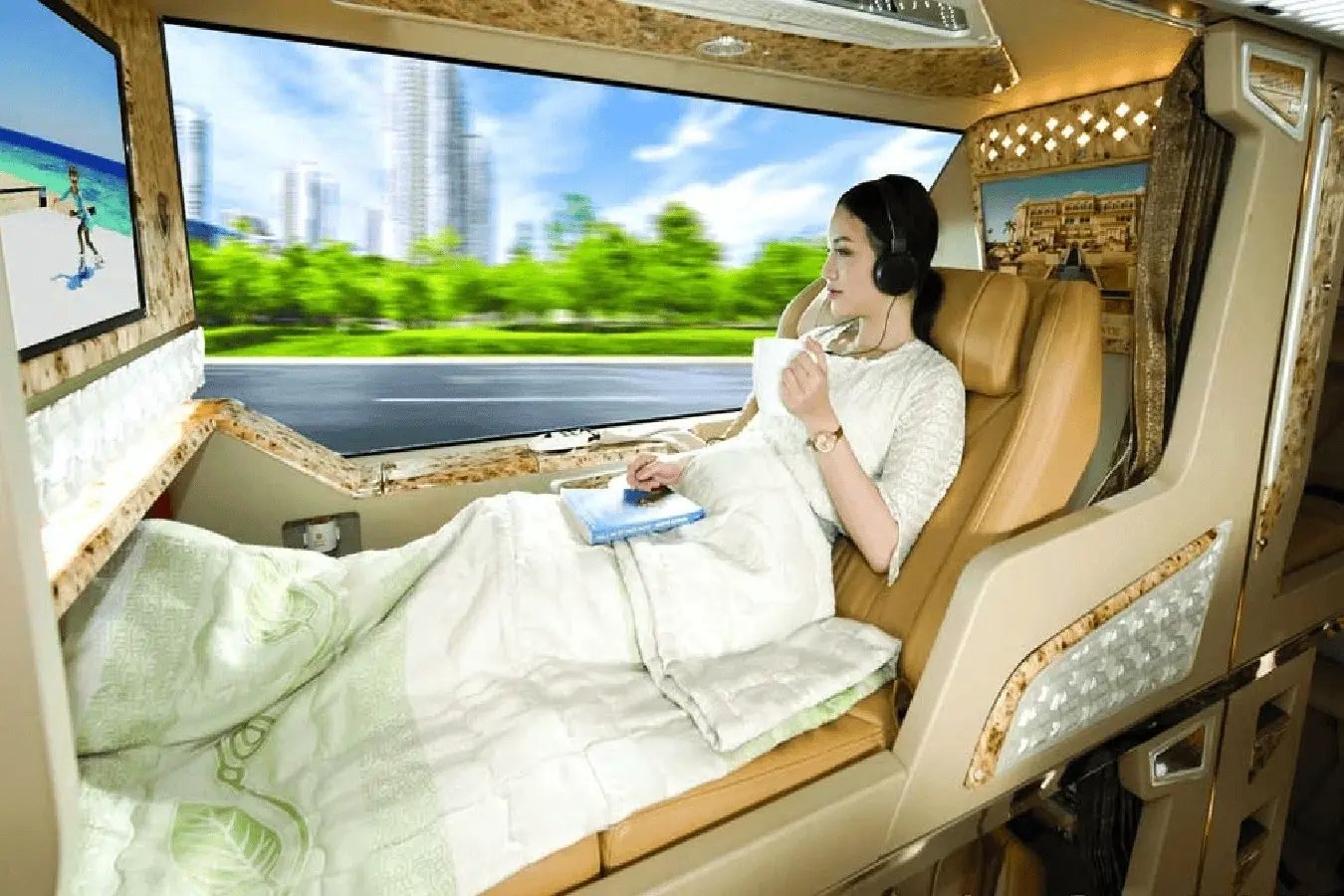 Hanoi Airport to Ha Giang VIP cabin bus 6