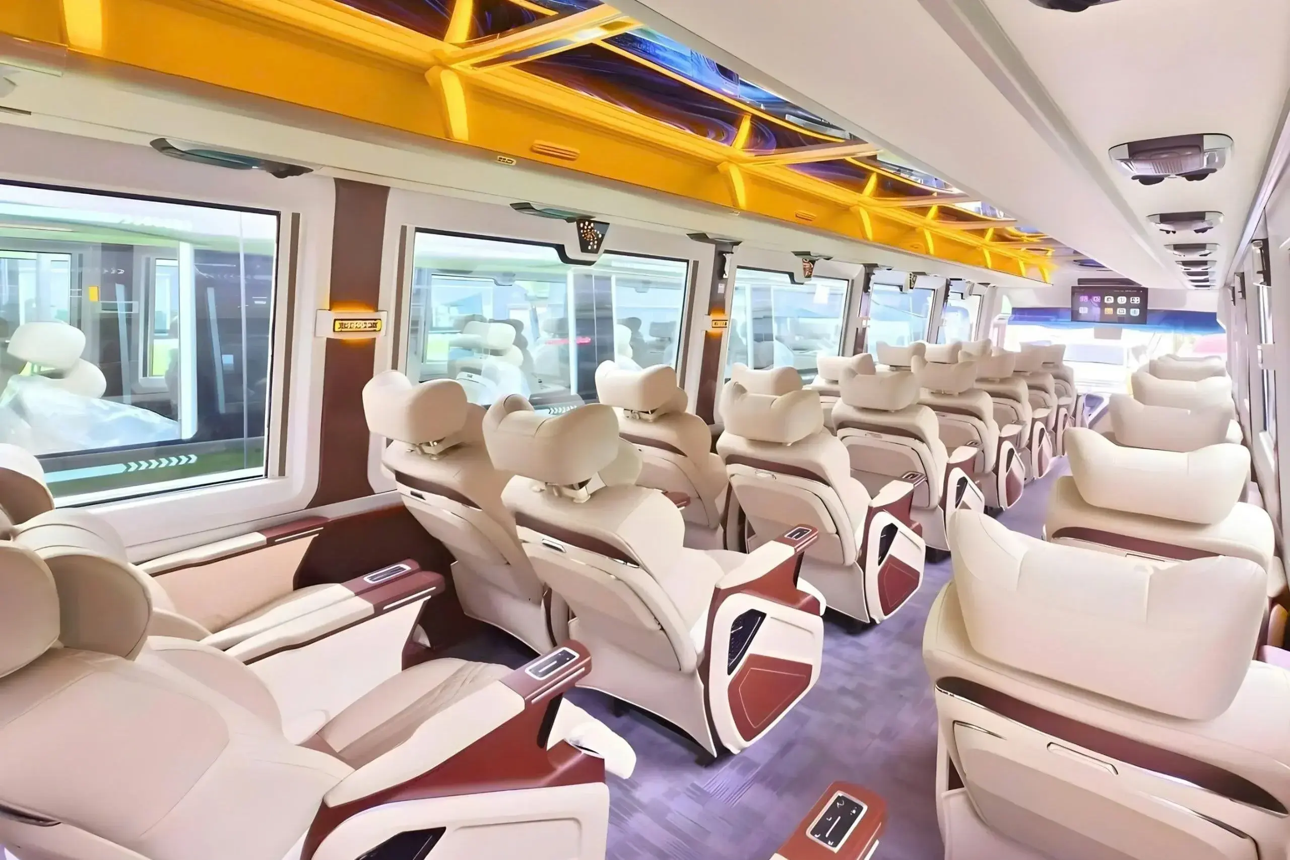 Hue to Da Nang VIP limousine bus 28-seater 5