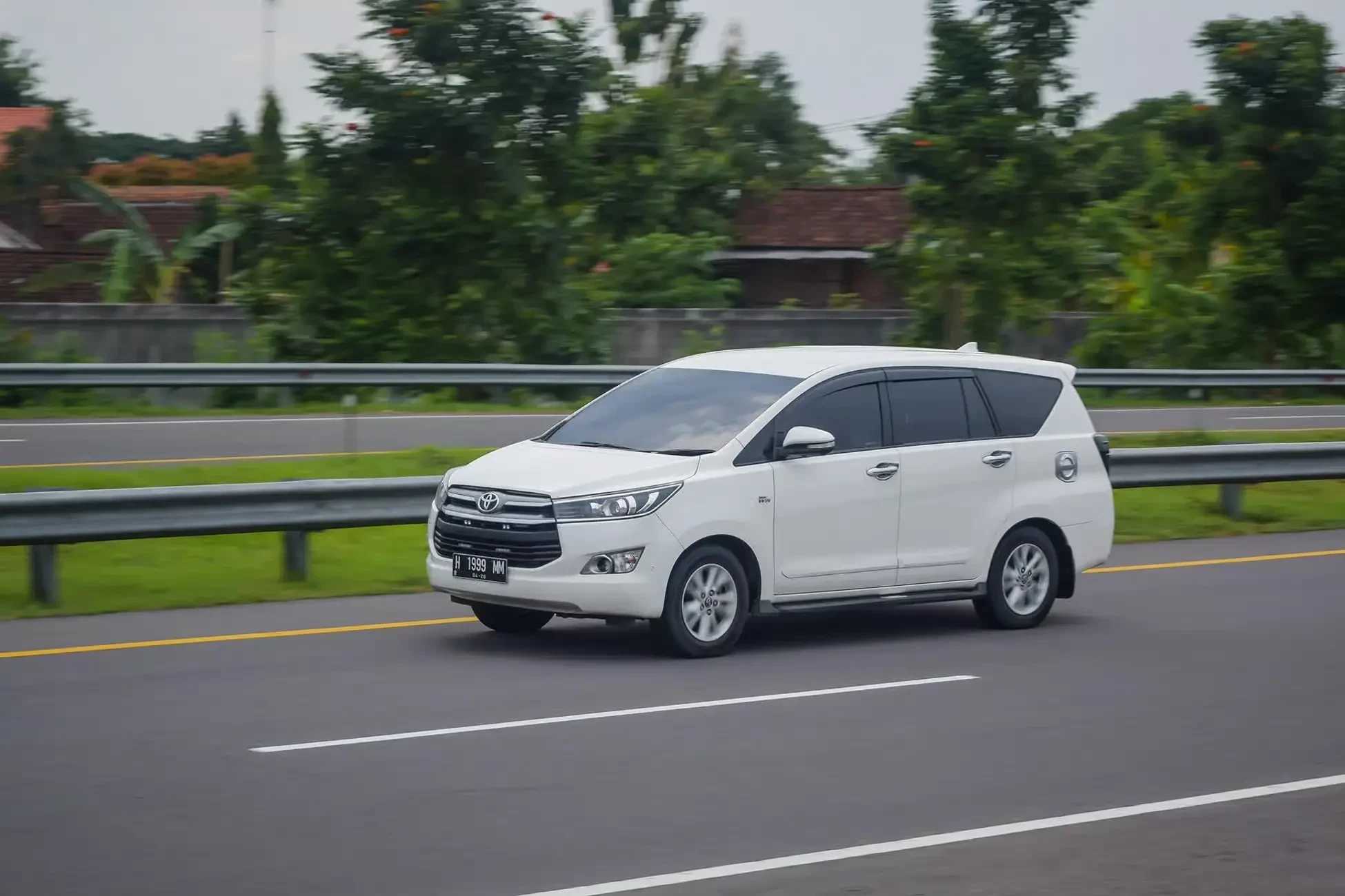 Hanoi Halong one day charter car