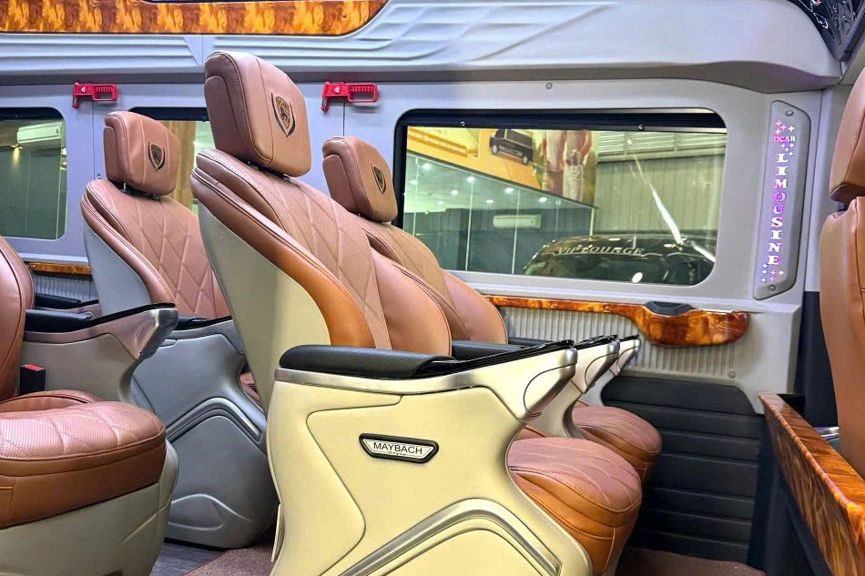 Hanoi to Ha Giang luxury limousine van