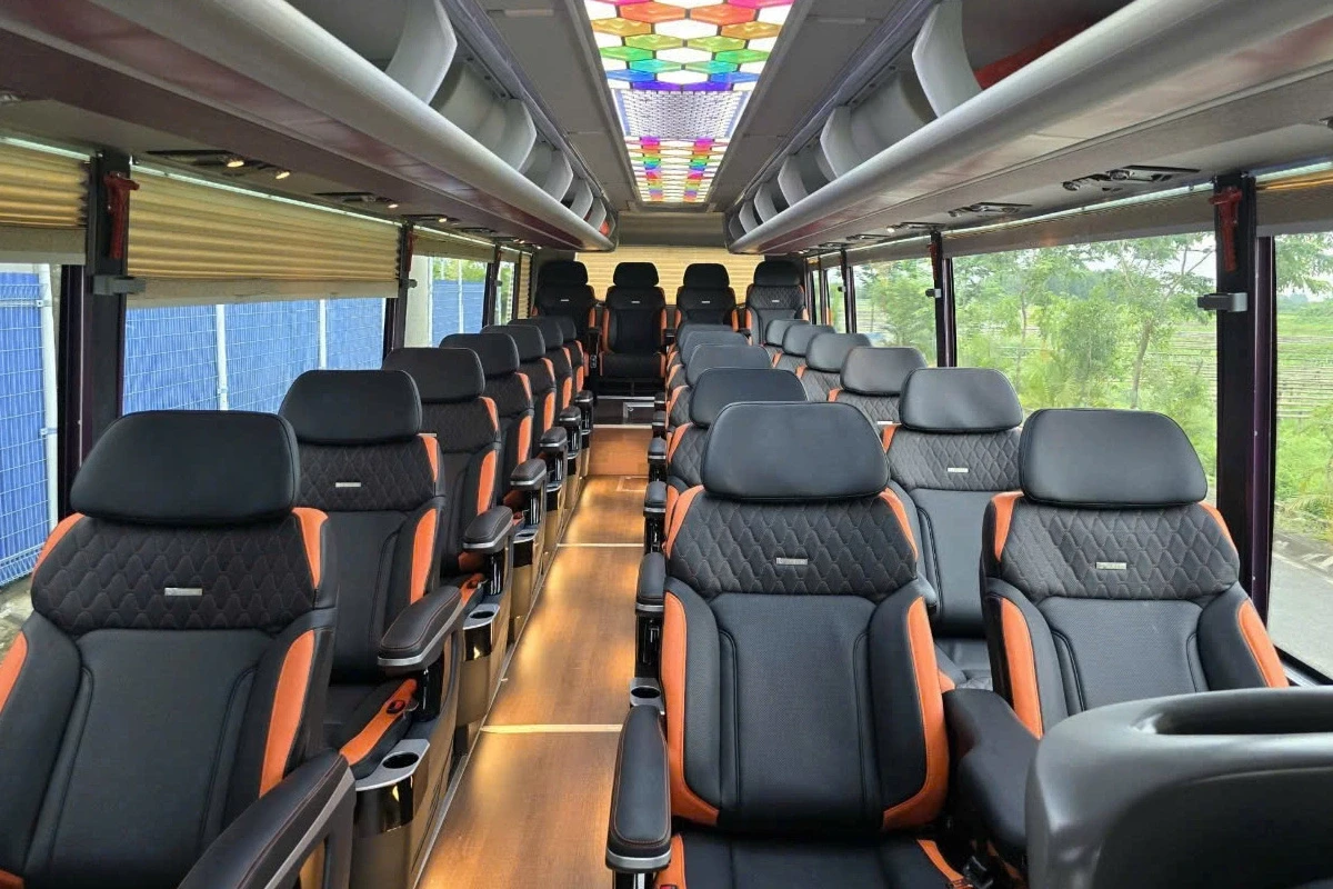 Halong Bay to Ninh Binh Luxury limousine