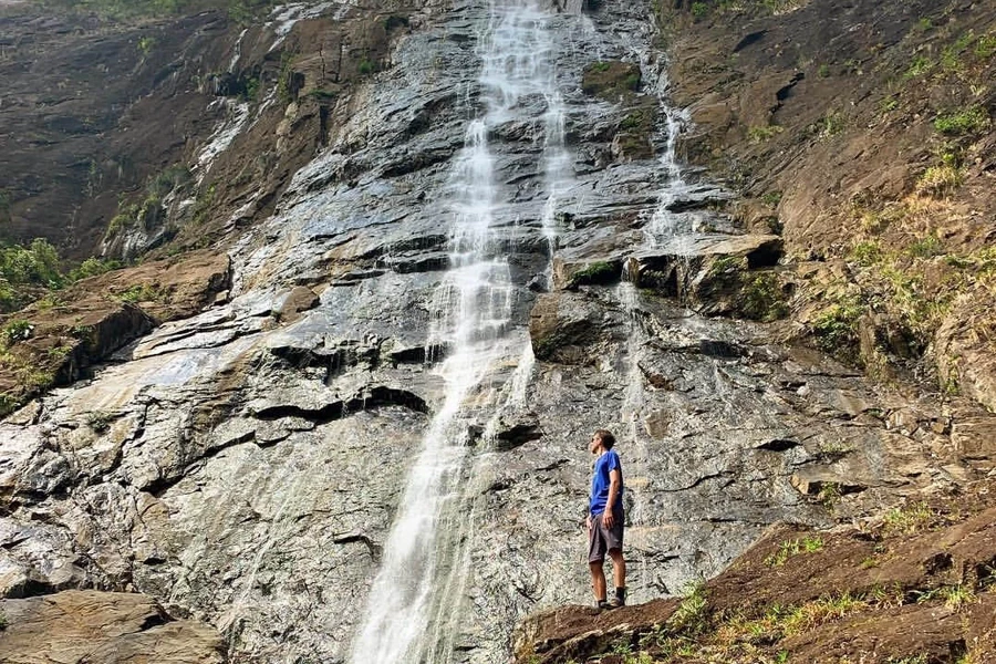 Hue to Bach Ma national park private car transfer 3