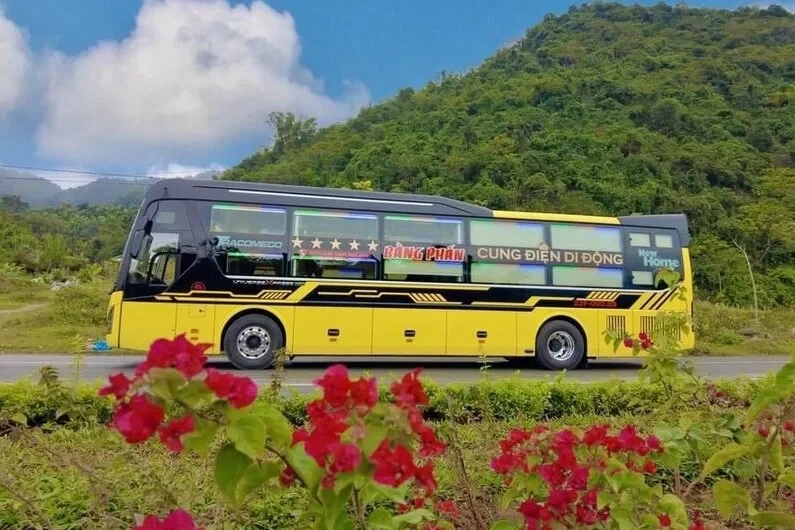 Ha Giang to Ninh Binh VIP cabin sleep bus