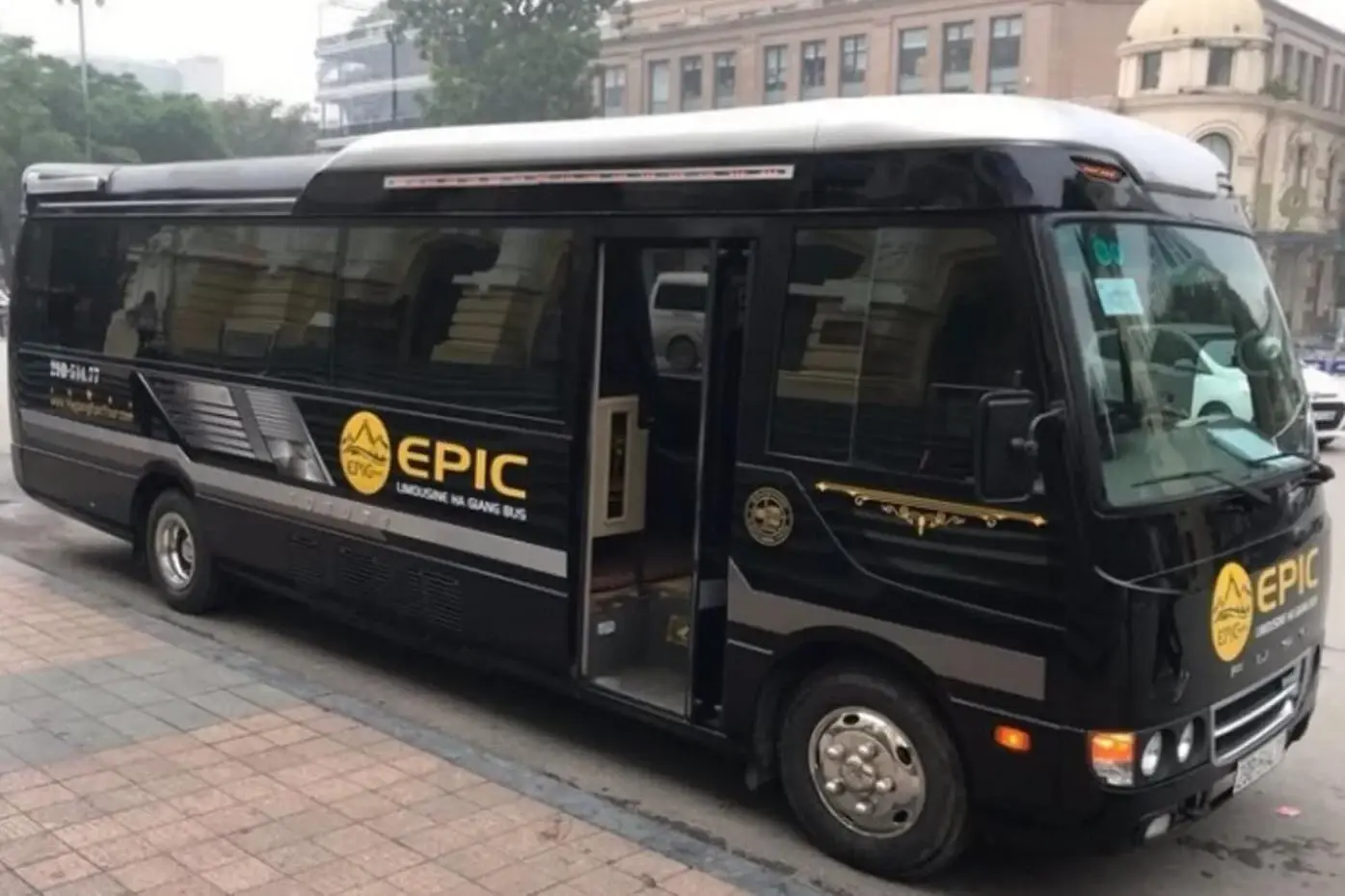 Sapa to Ha Giang limousine bus