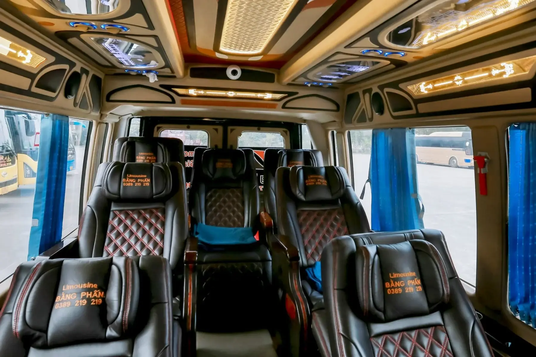 Sapa to Ha Giang limousine bus