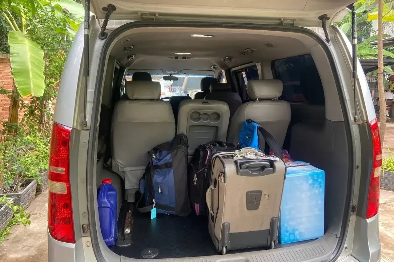 Battambang to Siem Reap private car