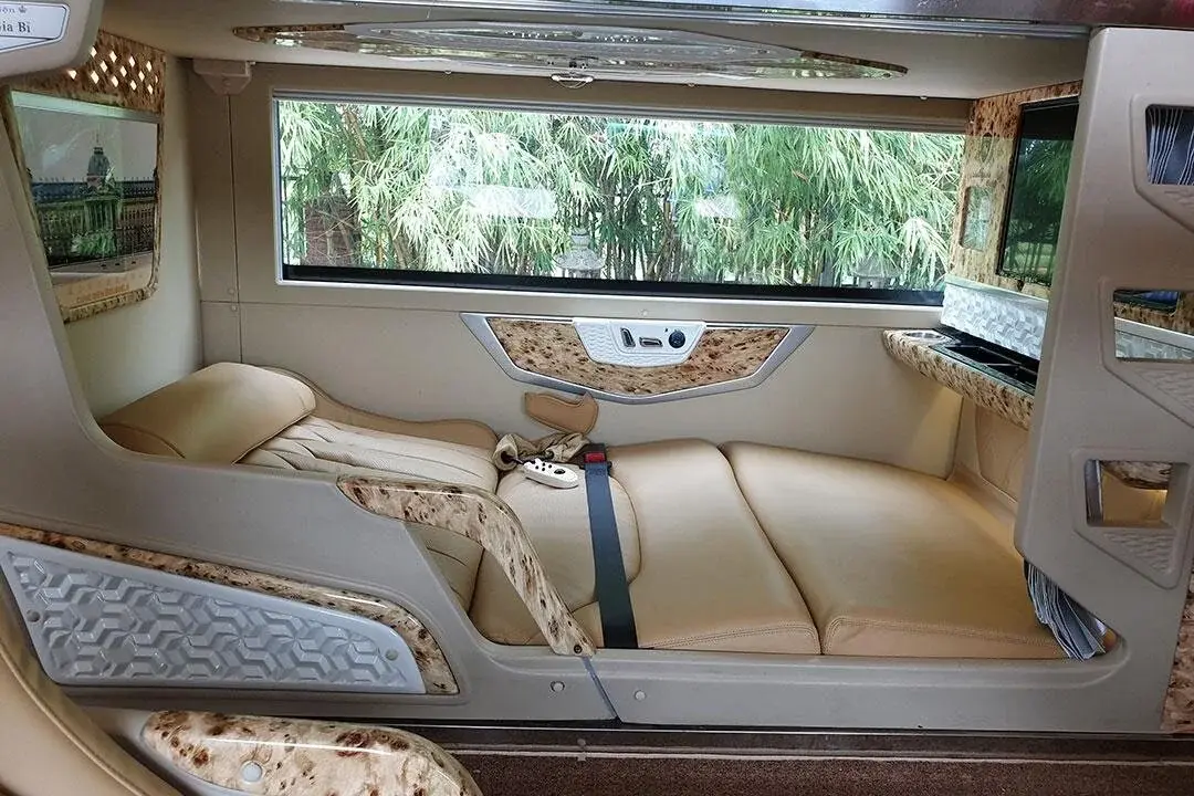 Sao Viet cabin bus Sapa to Hanoi airport and city center