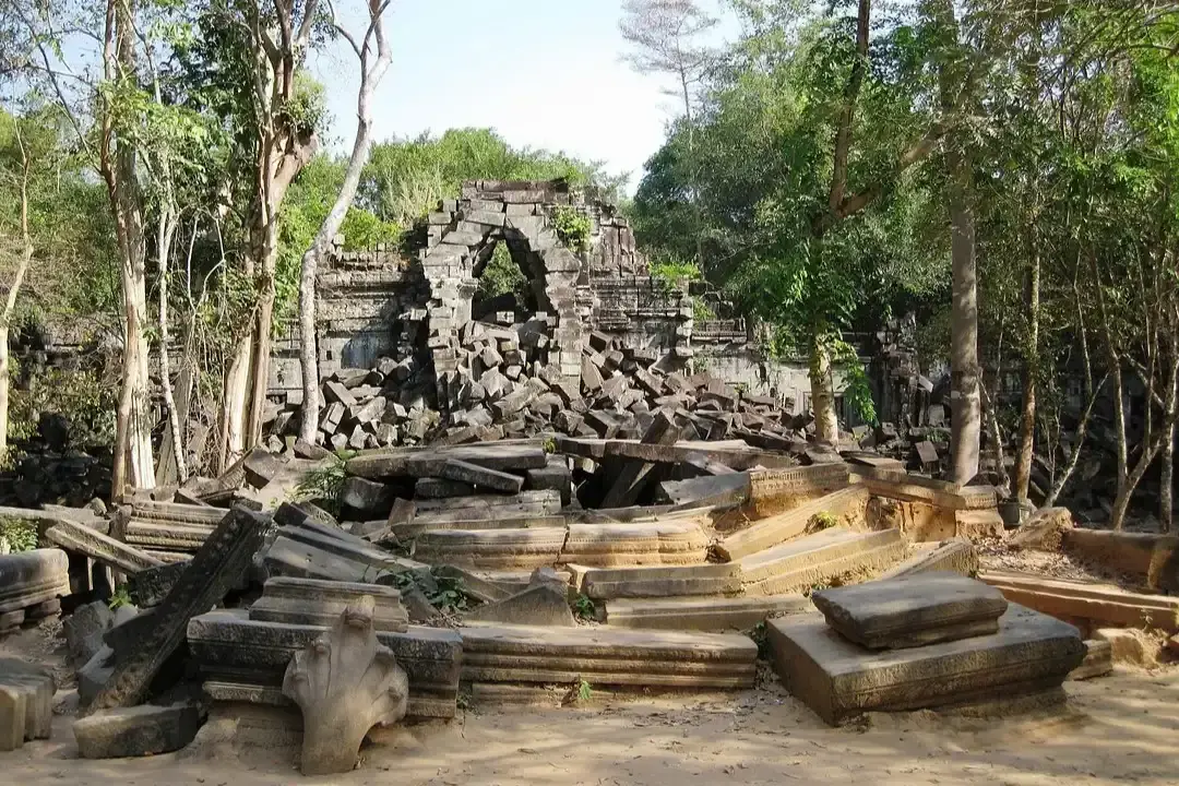 From Siem Reap: Angkor Wat Big Circle Private Day Car Tour