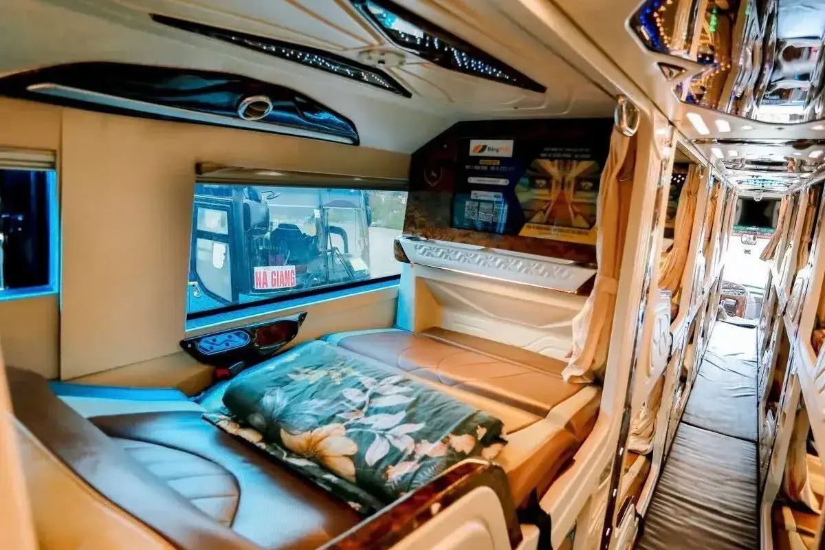 Ha Giang to Hanoi VIP cabin sleep bus