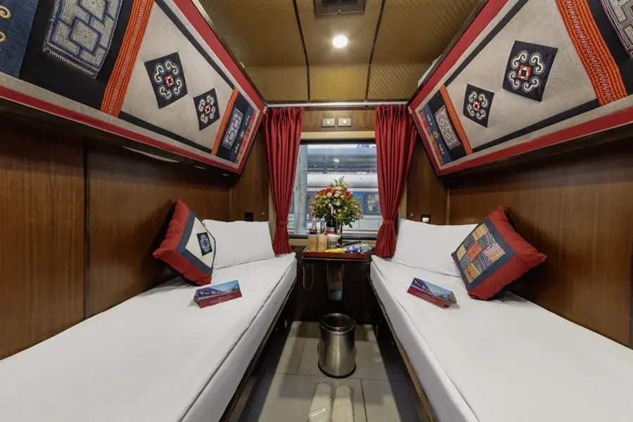 VICSAPA train Hanoi to Sapa 4