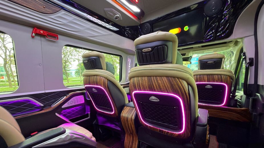 Ho Chi Minh City to Can Tho luxury limousine van 3