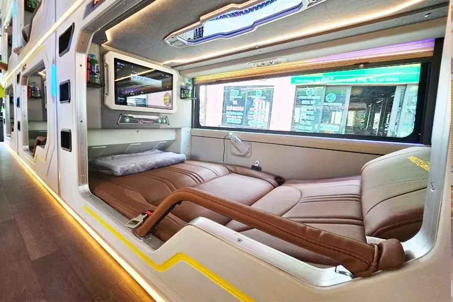 Ha Giang to Sapa VIP cabin sleep bus 4