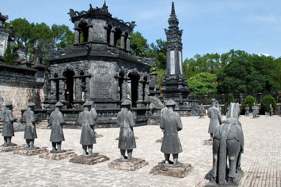 Hue city car rental service 1