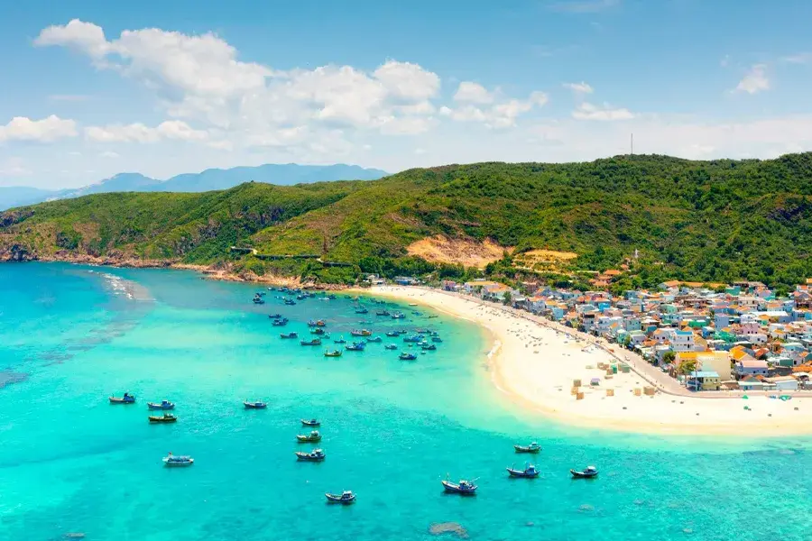 Hue to Quy Nhon private car 3