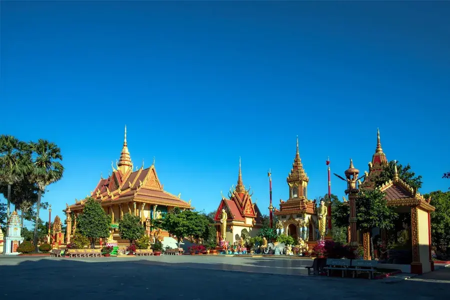 Can Tho to Bac Lieu private car 3