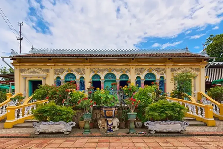 Bac Lieu to Can Tho private car 6
