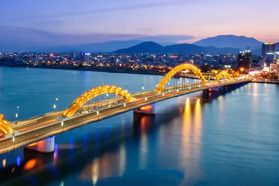 Dong Hoi to Da Nang private car 8
