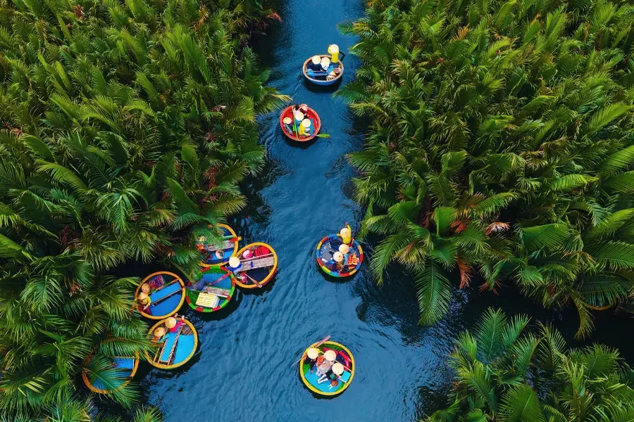 Lang Co to Hoi An private car 5
