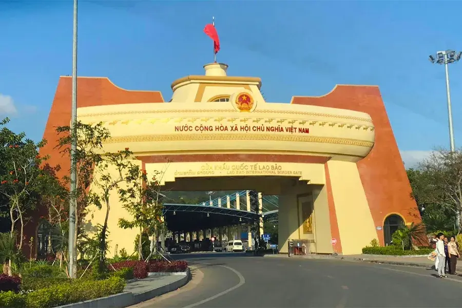 Hue to Lao Bao International Border private car  3
