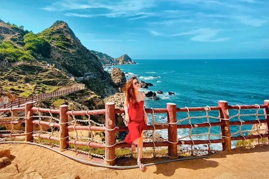 Buon Ma Thuot to Quy Nhon private car 5