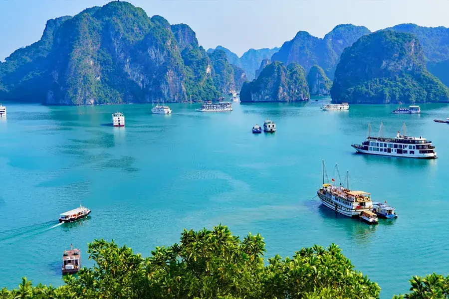 Mai Chau to Halong Bay private car 3