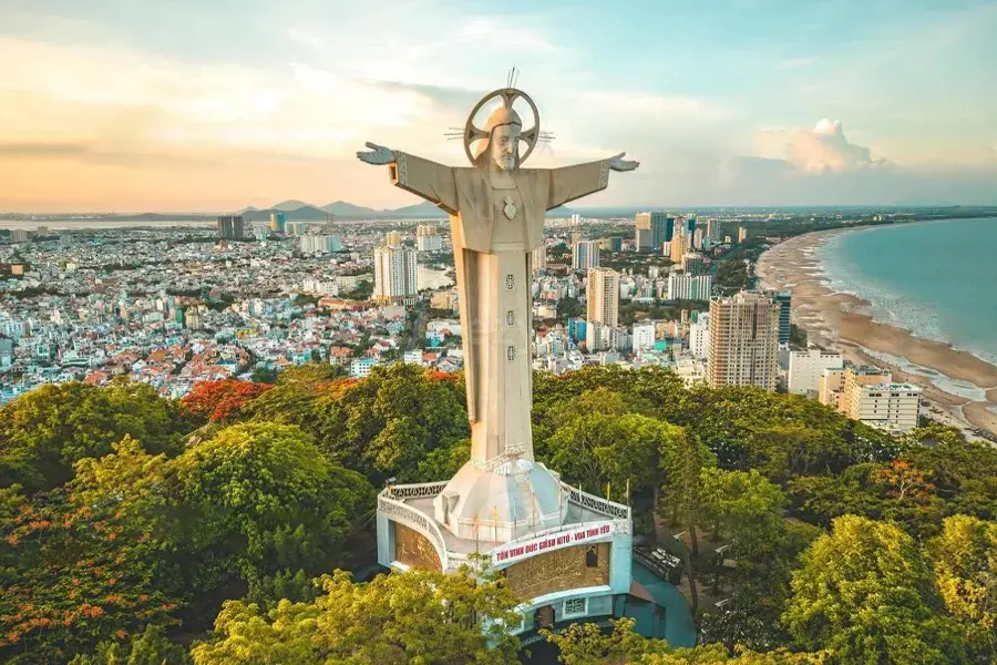 Ho Chi Minh City to Vung Tau one day charter car  1