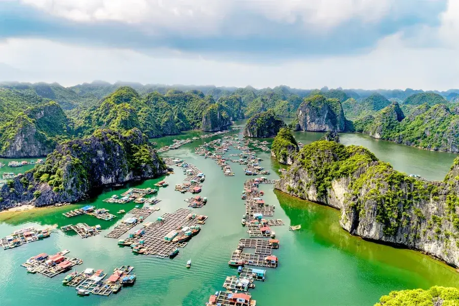 Sapa to Hai Phong City private car transfer 9