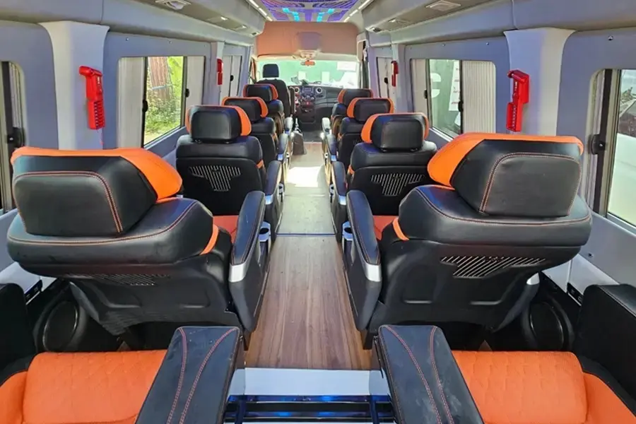 Halong to Sapa luxury limousine van 4