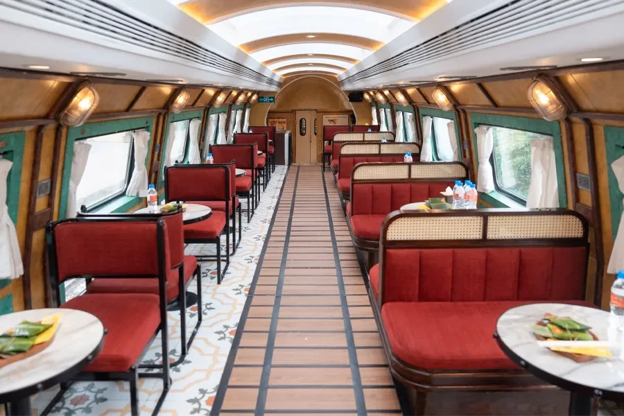 The Hanoi Heritage Train – Hanoi's 5 Gates Heritage Train 7
