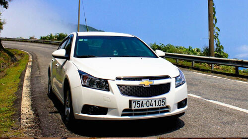 Dong Hoi to Hue private car