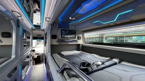 Sapa to Phong Nha VIP cabin sleep bus