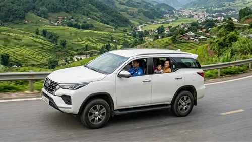 Sapa day car rental with driver (8 hours)