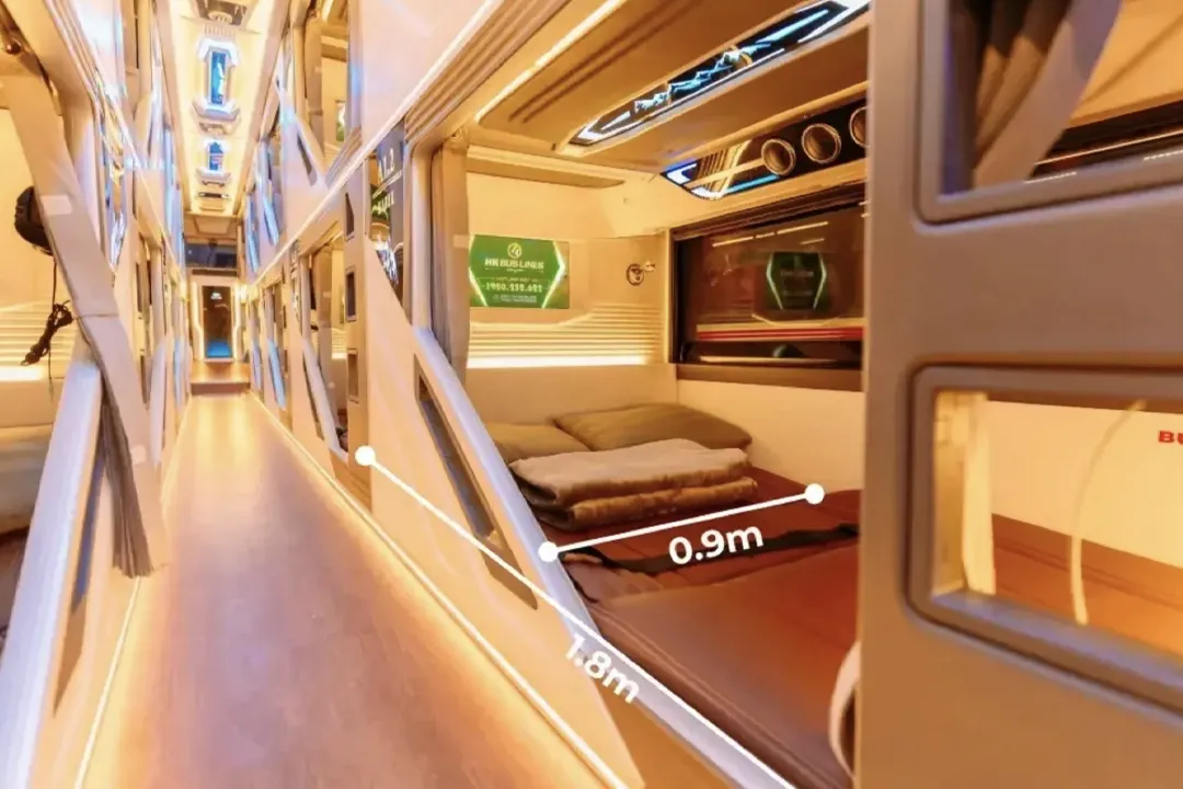 Hanoi to Da Nang VIP cabin sleeping bus - Cabin size